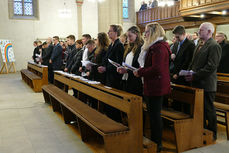 Firmung 2017 in Naumburg (Foto: Karl-Franz Thiede)